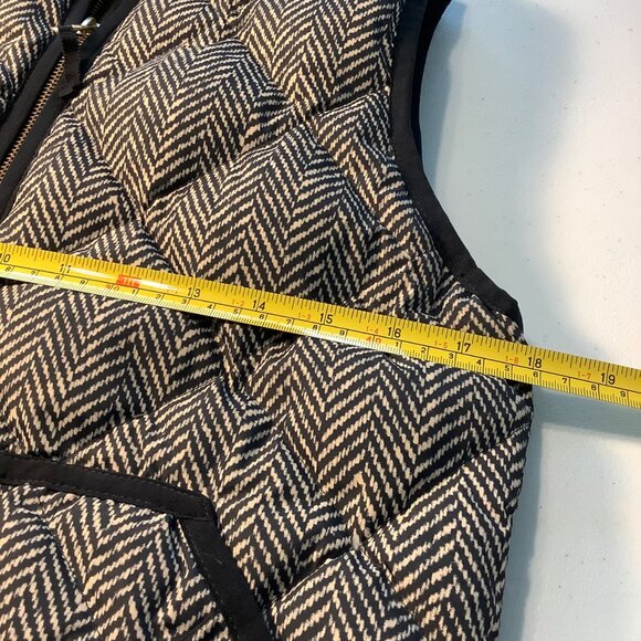 J. Crew Women’s Herringbone Puffer Down Vest Size XS Black Cream Full Zip Quilte - Picture 5 of 11